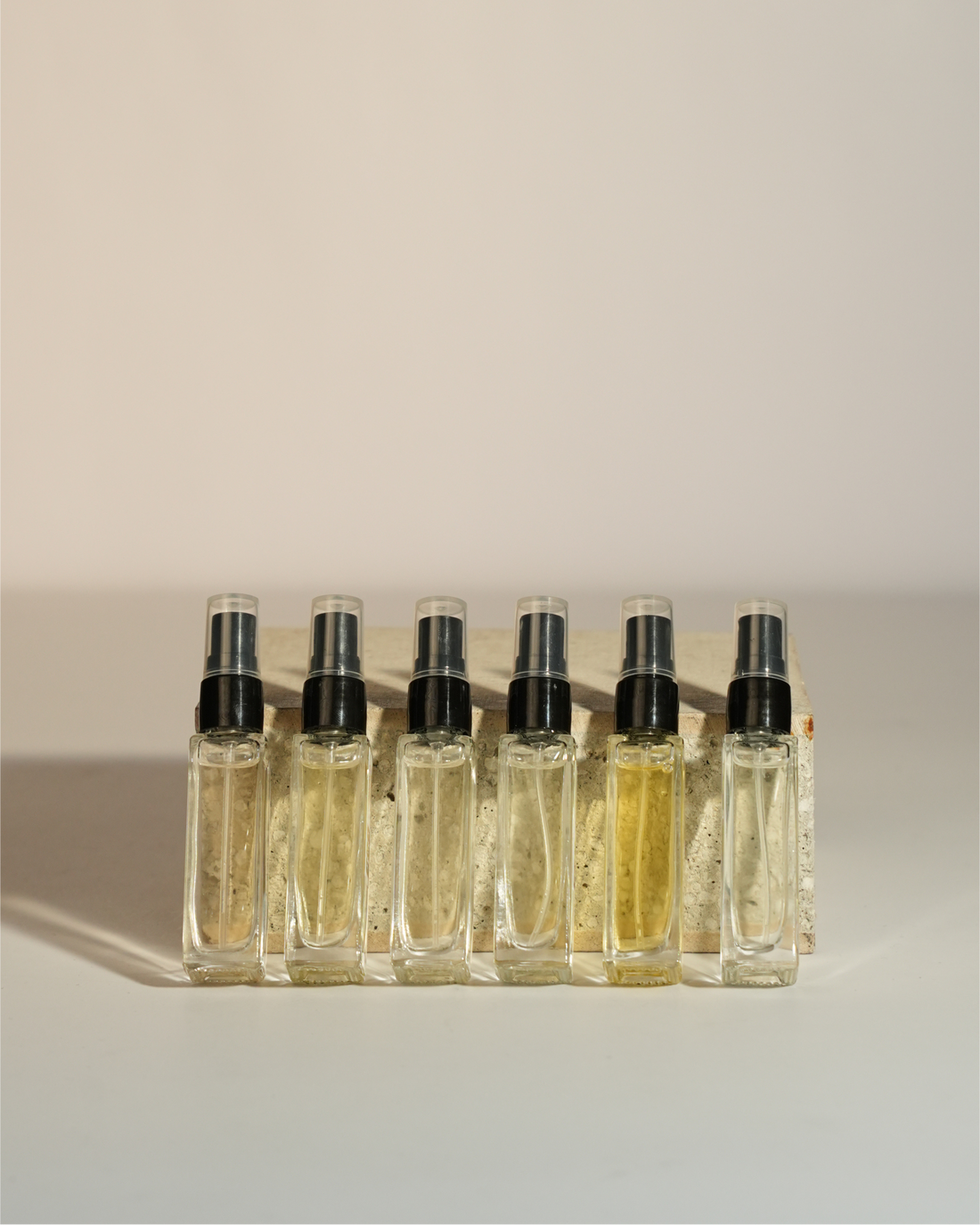 KISSED BY SMOKE - inspired by TF Oud Wood (8ml)  comes as a discovery pack total 6 fragrances of 8 ml each